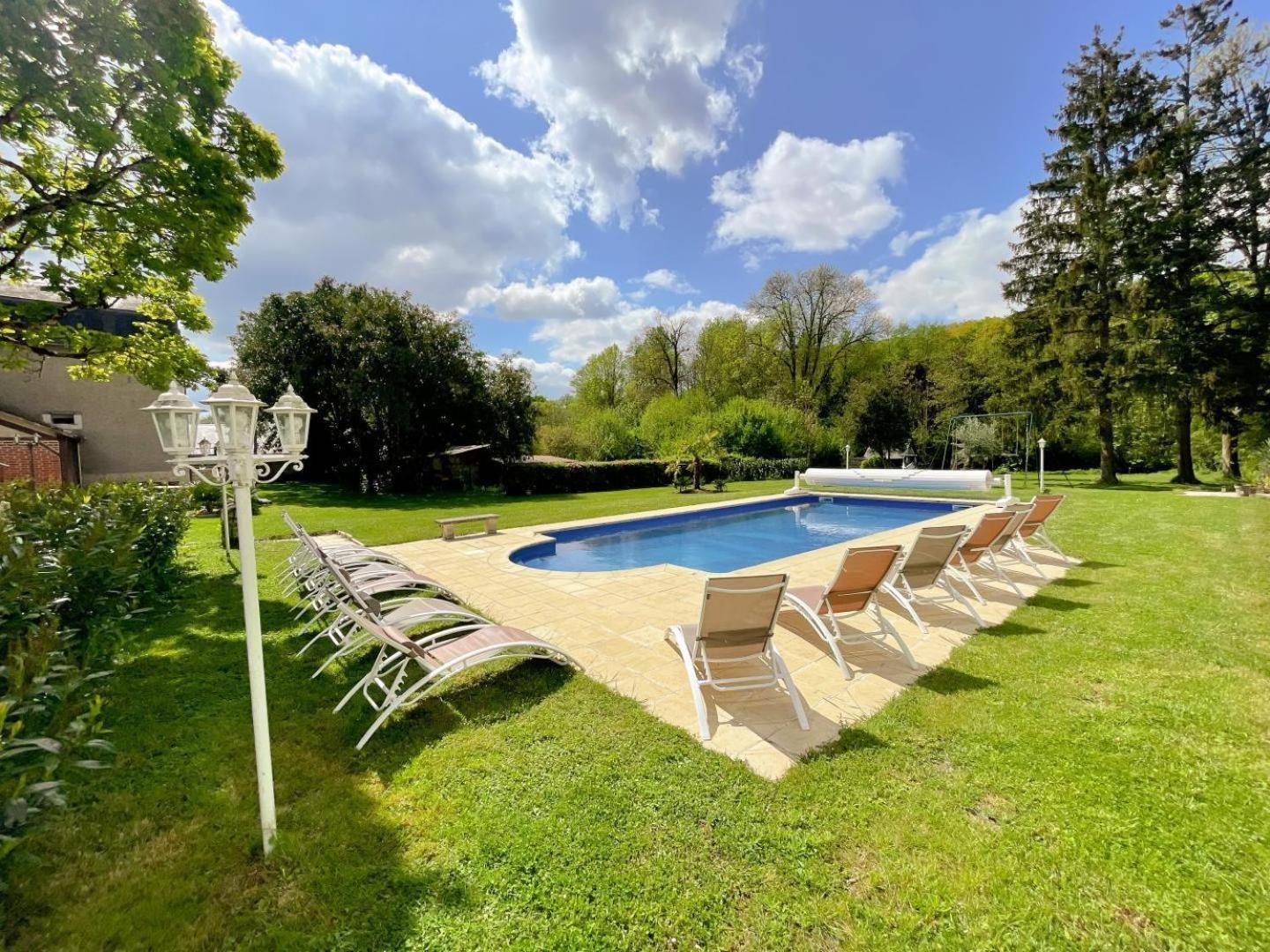 Le Domaine Du Cerf - Gites, Nature Et Spa Saint-Ouen-les-Vignes Buitenkant foto