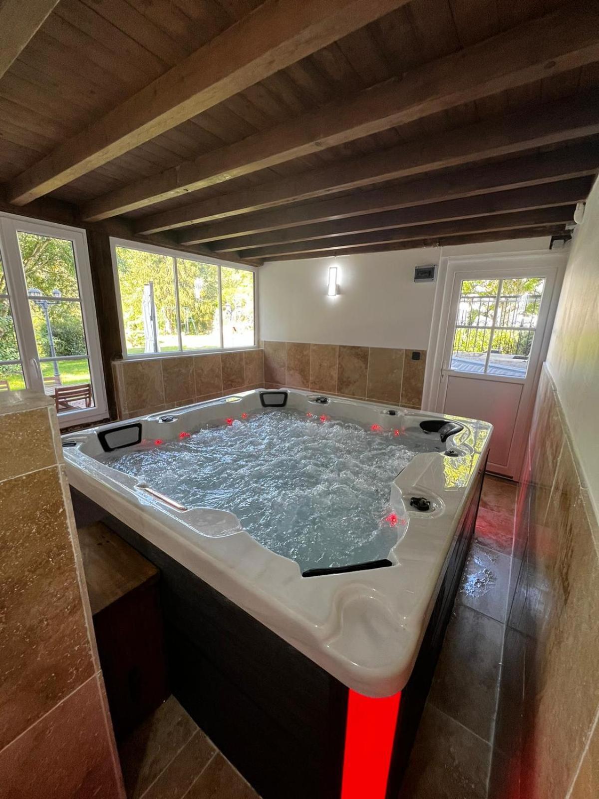 Le Domaine Du Cerf - Gites, Nature Et Spa Saint-Ouen-les-Vignes Buitenkant foto
